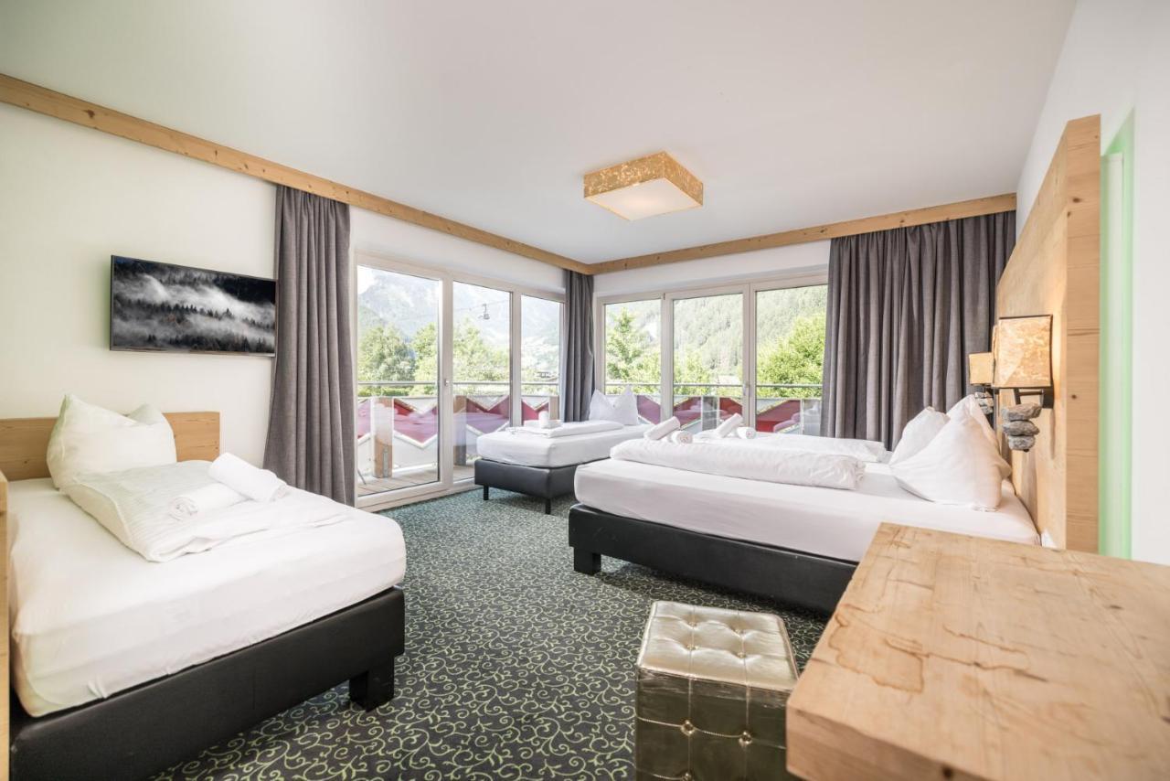 Harakiri Lodgings Und Apresski Mayrhofen Esterno foto