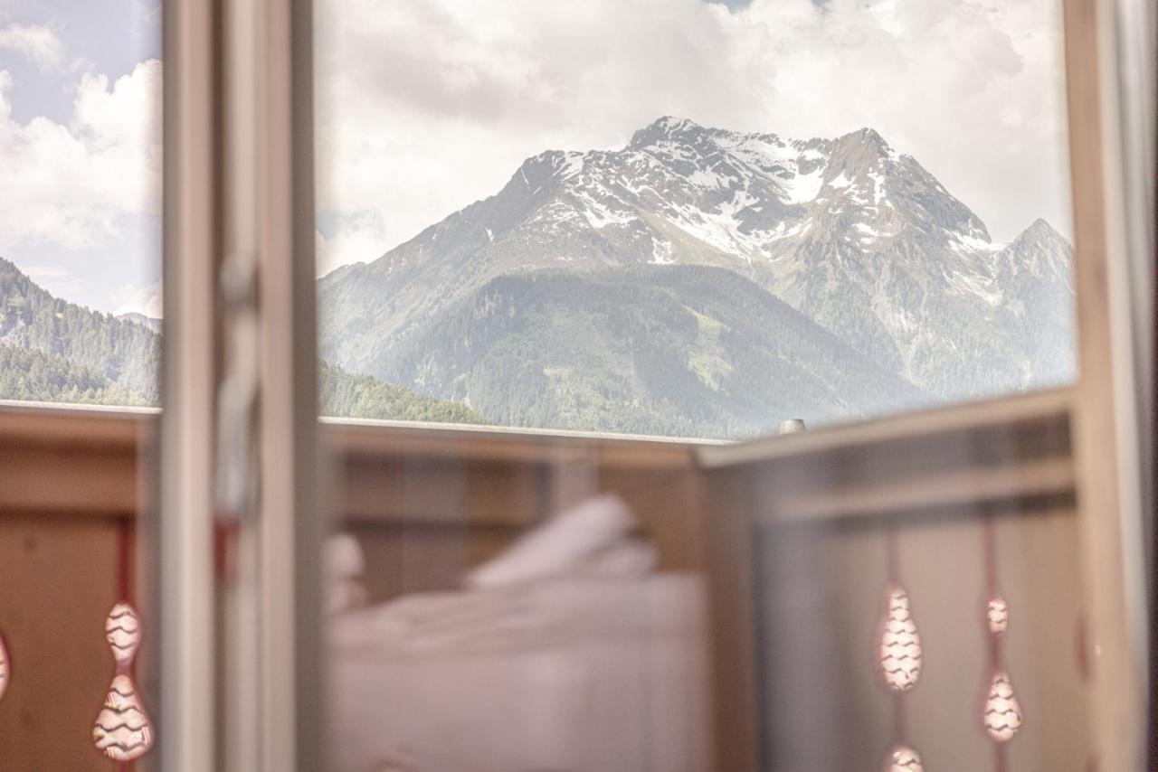 Harakiri Lodgings Und Apresski Mayrhofen Esterno foto