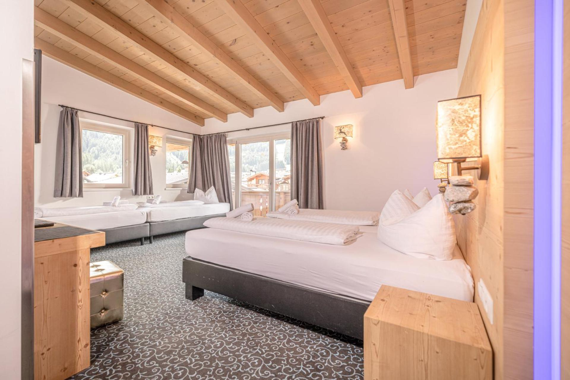 Harakiri Lodgings Und Apresski Mayrhofen Esterno foto