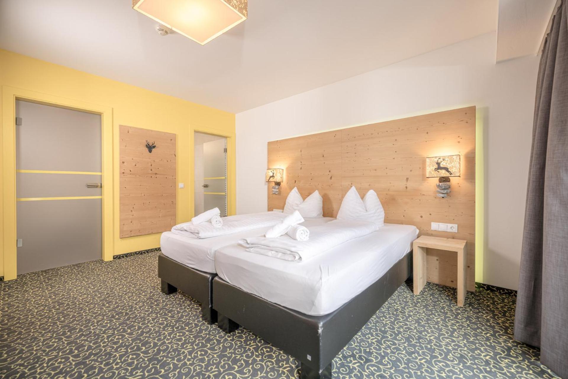 Harakiri Lodgings Und Apresski Mayrhofen Esterno foto
